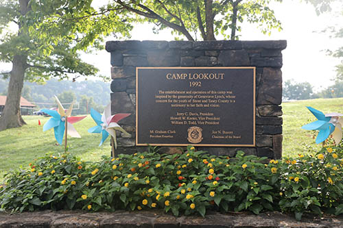 Sign for Camp Lookout